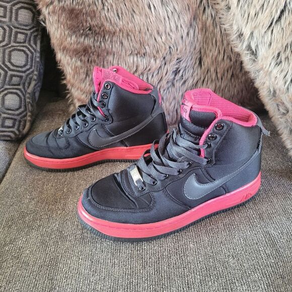 NIKE Air Force One sneakers 2008 US size 6.  334031-001 - Picture 3 of 11